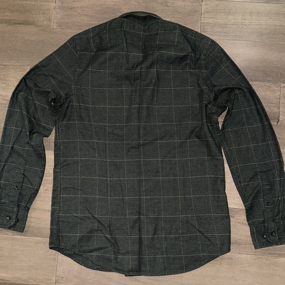 Bloomingdale’s Men’s Store Flannel Button Down Shirt - Picture 4 of 4